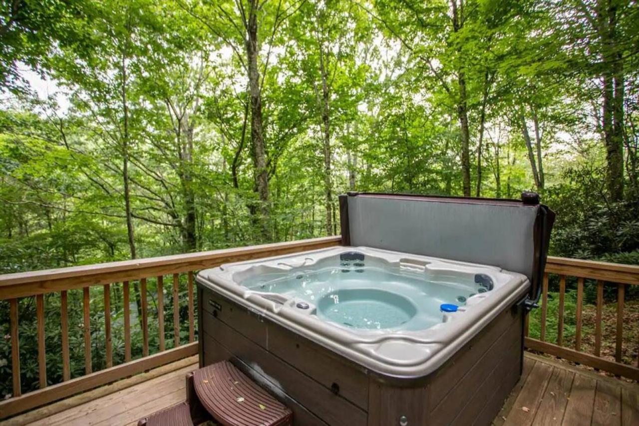 Quiet Cabin In The High Country Blowing Rock Exterior photo