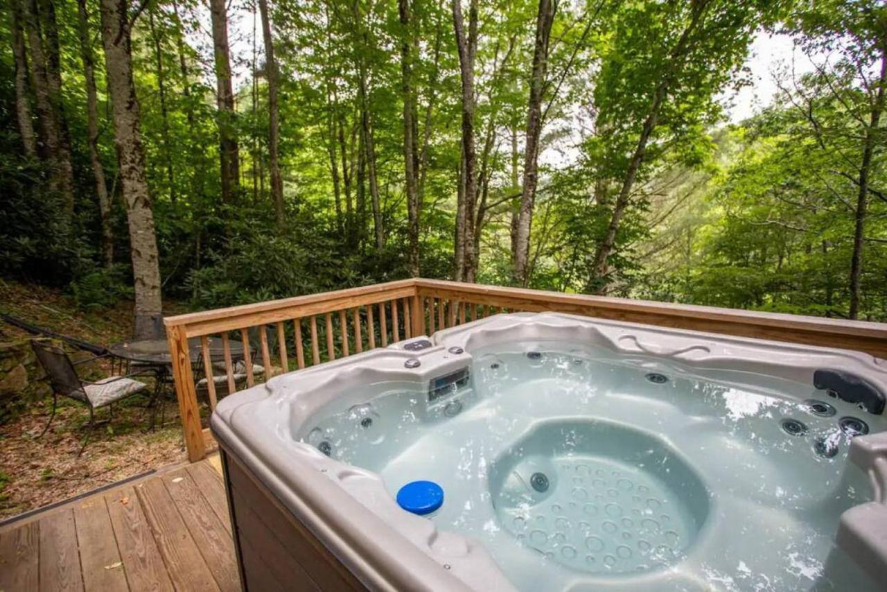 Quiet Cabin In The High Country Blowing Rock Exterior photo