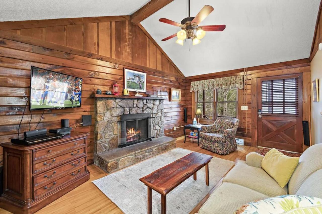 Quiet Cabin In The High Country Blowing Rock Exterior photo