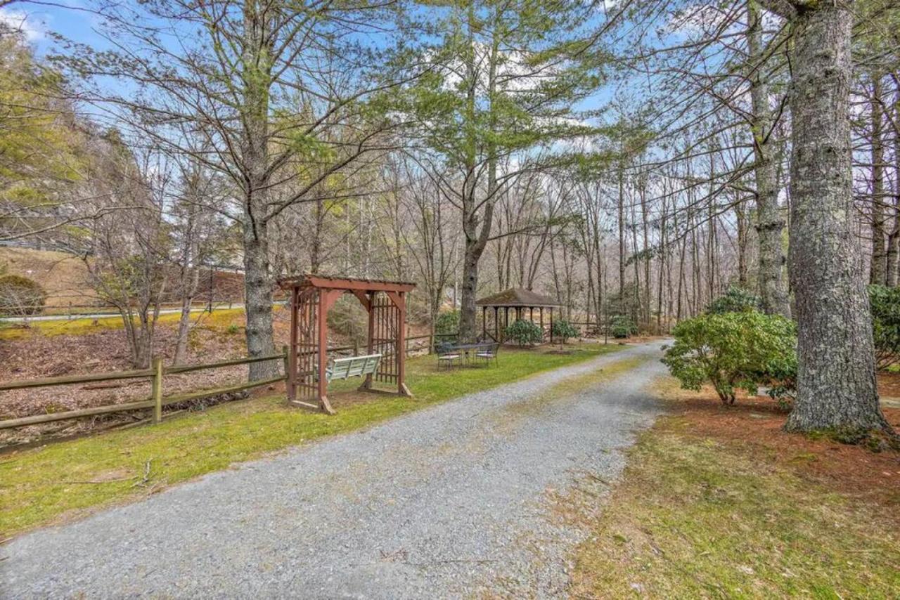 Quiet Cabin In The High Country Blowing Rock Exterior photo